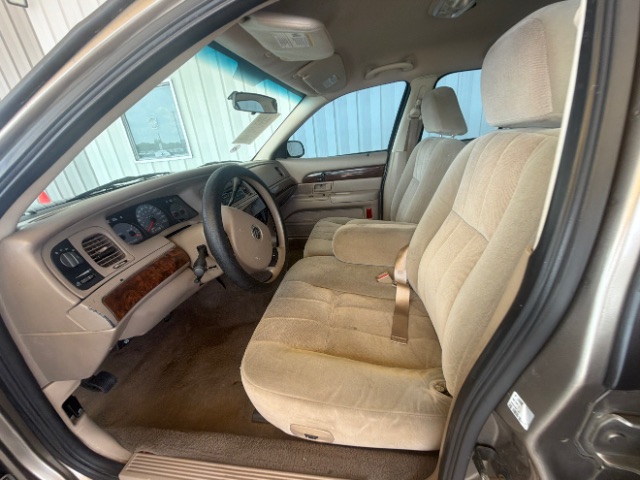 mercury grand marquis 2005 2MEFM74W85X664902 image mercury grand marquis 2005 2MEFM74W85X664902 image